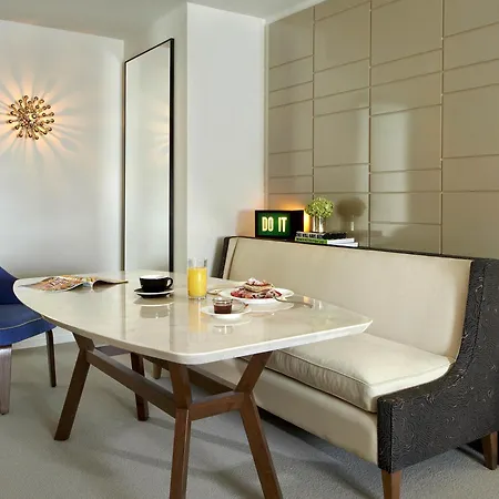 21C Museum Hotel Cincinnati-3