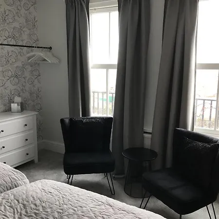 The Glastonbury Town House-3