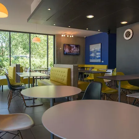 Ibis Budget Archamps Porte De Geneve-3