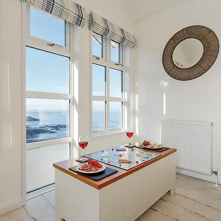Beach Cove Coastal Retreat-3