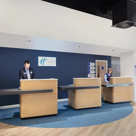 Holiday Inn Express - Birmingham - City Centre By Ihg-3