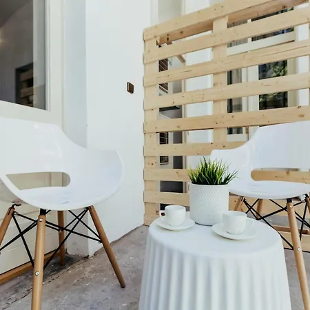 Chill Apartments-3
