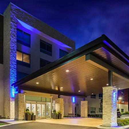 Holiday Inn Express Queensbury-Lake George Area By Ihg-2