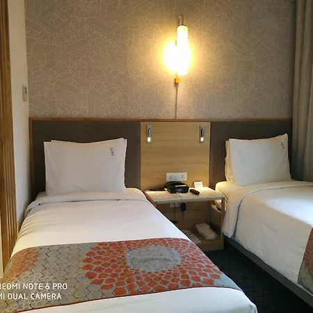 Holiday Inn Express Hyderabad Banjara Hills By Ihg-2
