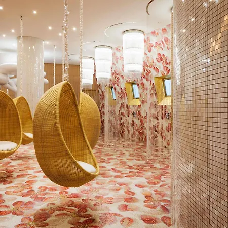 Mondrian Doha-2