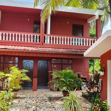 Leon Hide Out Guest House-2