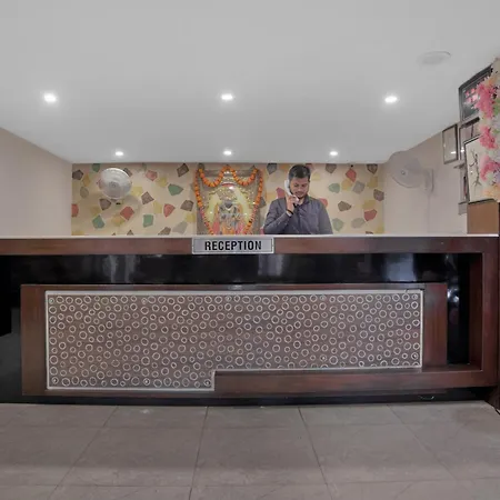Super Townhouse Divya Palace-2