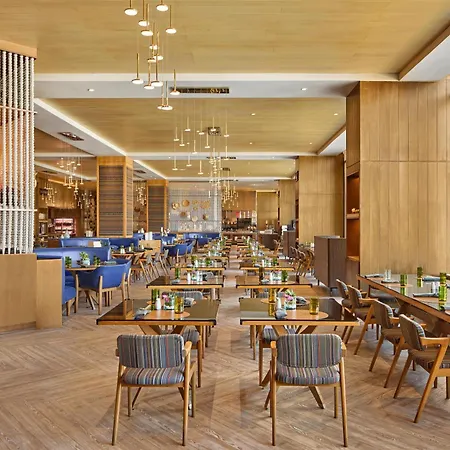 Hilton Manila Newport World Resorts-3