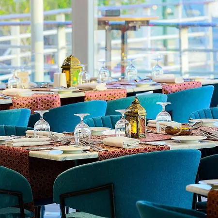 Queen Elizabeth 2 Hotel-2