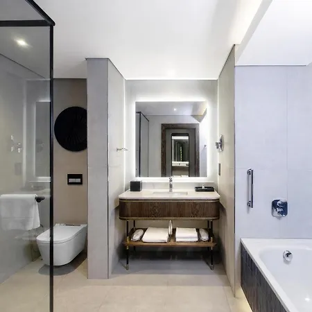 Legend Hotel Lagos Airport, Curio Collection By Hilton-3