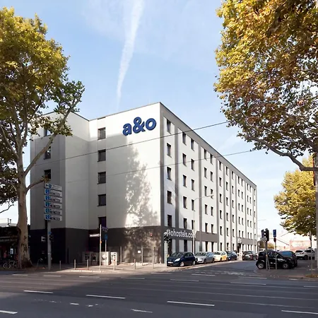 A&O Frankfurt Ostend-3