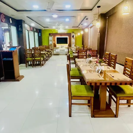 Pemaling Lords Eco Inn Guwahati-3