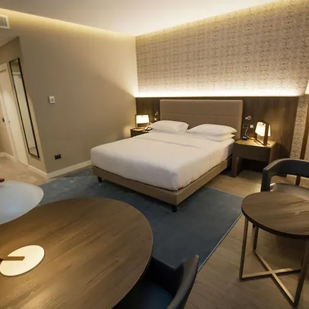 Doubletree By Hilton Pointe-Noire City Centre-2