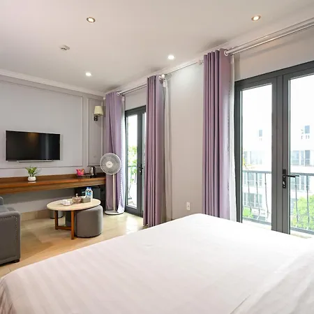 The Confetti Hotel Ha Long-3