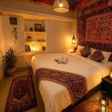 Mirvana Guest House & Camel Safari-2
