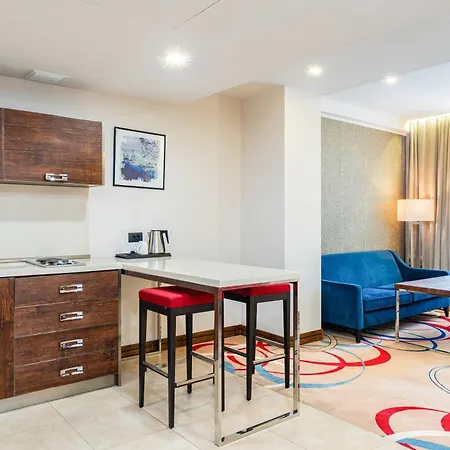 Ramada Hotel & Suites By Wyndham Yerevan-2