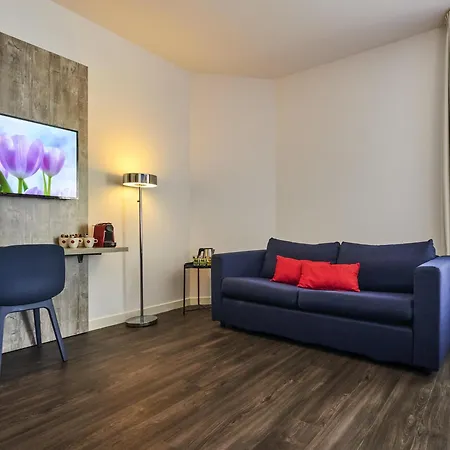 ibis Styles Almere-3