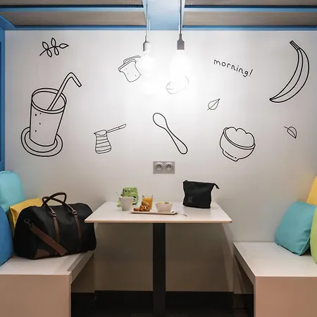 Ibis Styles Nantes Centre Gare-2