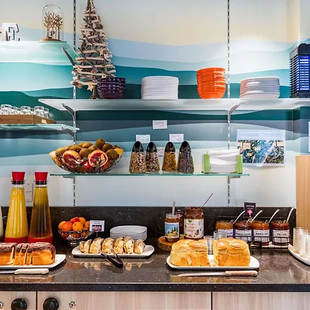 Ibis Styles Annecy Centre Gare-2
