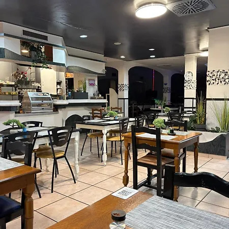 Yasha Hotel-2