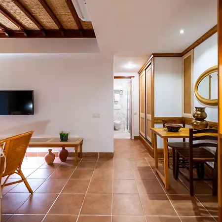 El Vino Hotel & Suites-2