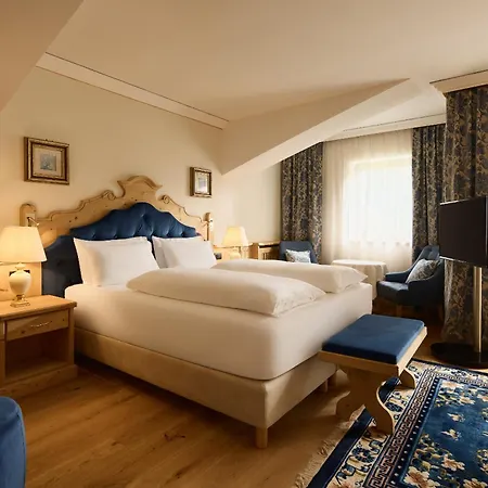Hotel Sassongher - Preferred Hotels & Resorts-2