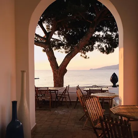 Hotel Mercanti Di Mare-2