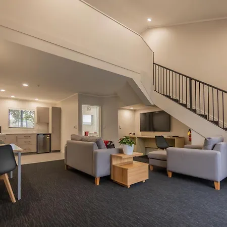 Aubyn Court Spa Motel-2