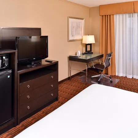 Holiday Inn Express Breezewood By Ihg-3