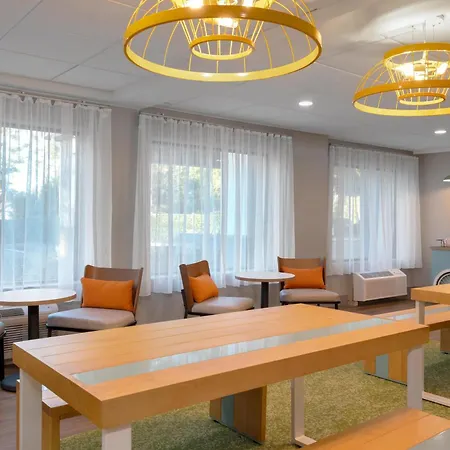 Spark By Hilton Wilmington-3