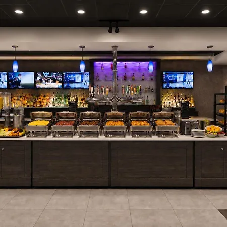 Holiday Inn Newark International Airport-2