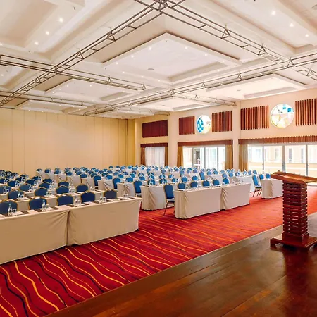 Moevenpick Hotel & Residences Nairobi-3