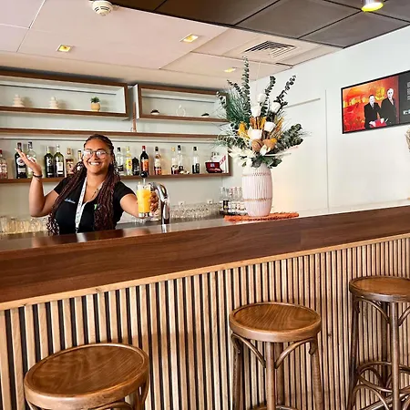 Ibis Styles Nimes Gare Centre-3