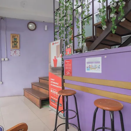 RedDoorz @ Gatot Subroto Street Bandung 3-2