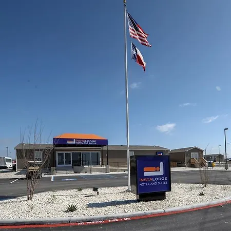 Instalodge Hotel And Suites Karnes City-3