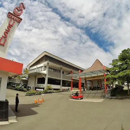 Grand Ussu Hotel & Convention-2