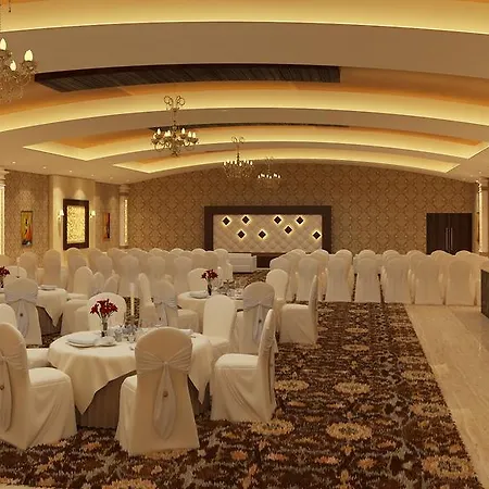 Days Hotel By Wyndham, Jalandhar-3