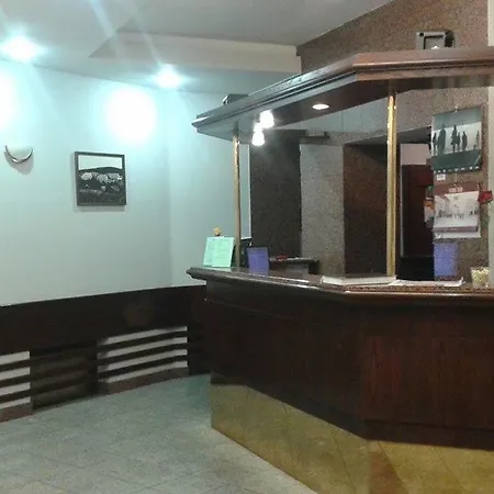 Hotel Saloon-3