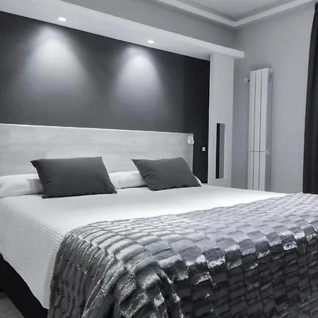 Hostal Overnight Madrid-2