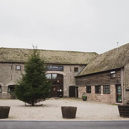 Black Mountain Lodge-2