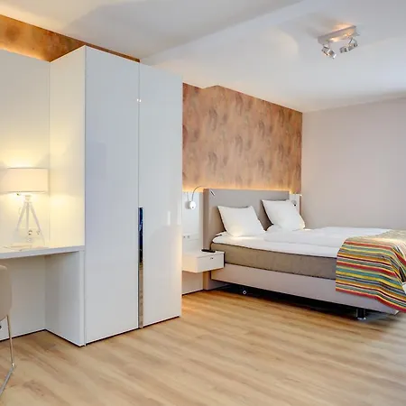 Elisabeth Hotel Garni-3