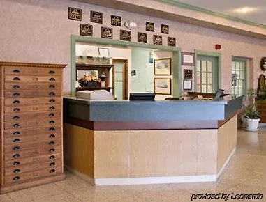Elkins Inn And Suites-2