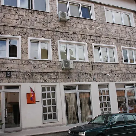 B&B Berr-3