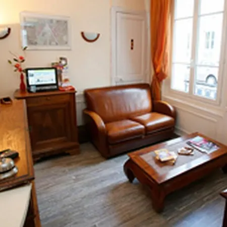 Hotel Le Home Saint Louis-3