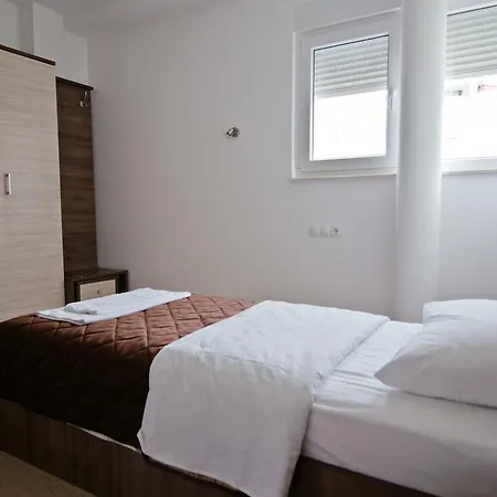 Hotel Lux-2
