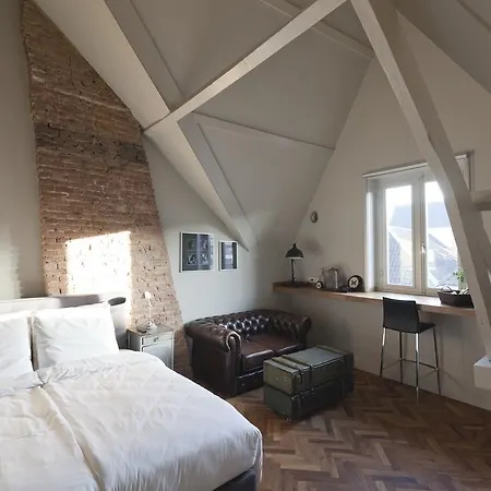 Boutique Hotel Box 5-2