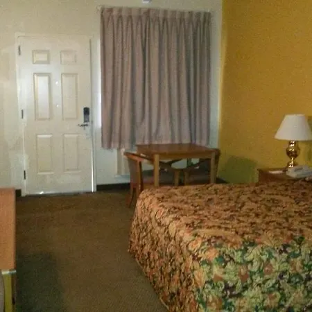 Americas Best Value Inn-Nacogdoches-3