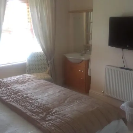 Pant Teg B & B-3