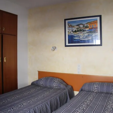Hostal Mengual-2