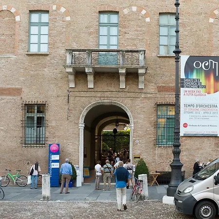 Palazzo Castiglioni Luxury Suite And Rooms-3